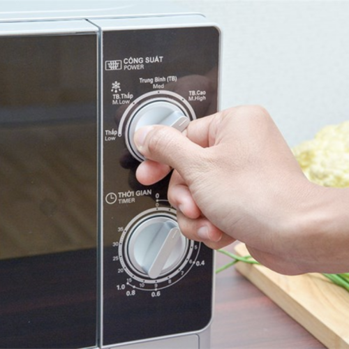 Lò Vi Sóng Sharp R-205VN 20 Lít 800W